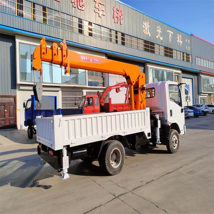 麟洛乡三轮随车吊定制 农用改装机自备吊中瑞长期出售